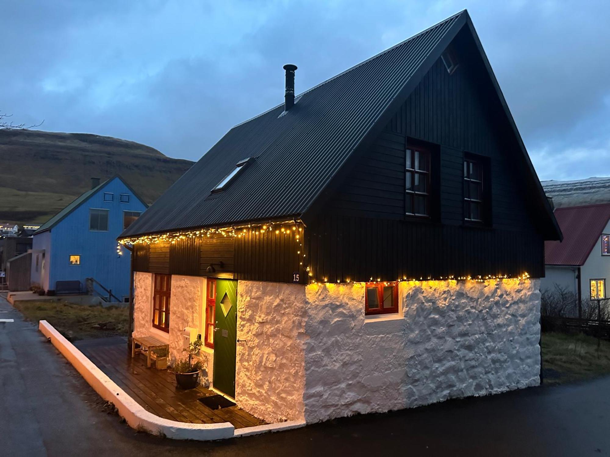 Cozy Traditional Home, Sythrugota Sydrugota Exterior foto