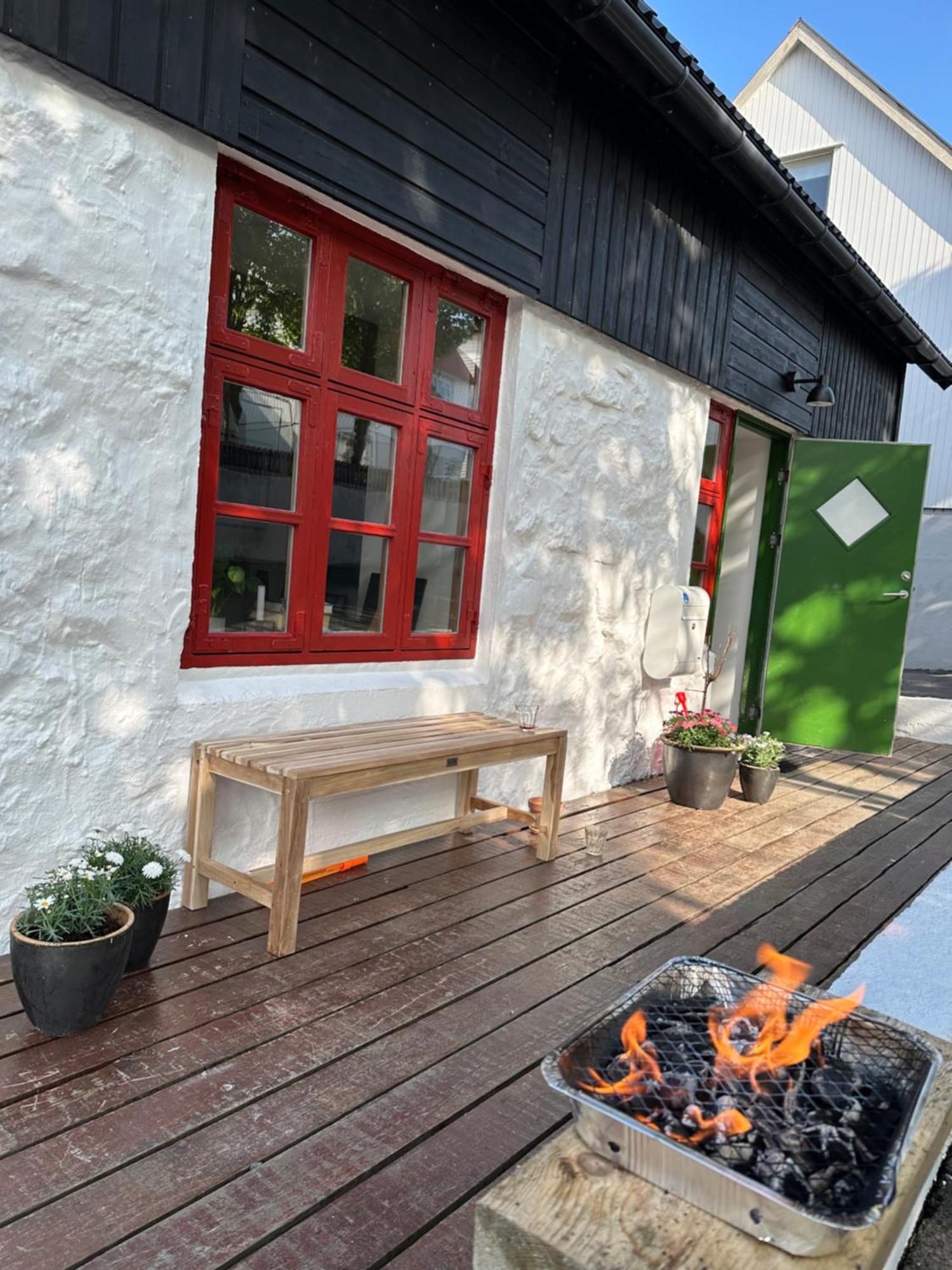 Cozy Traditional Home, Sythrugota Sydrugota Exterior foto